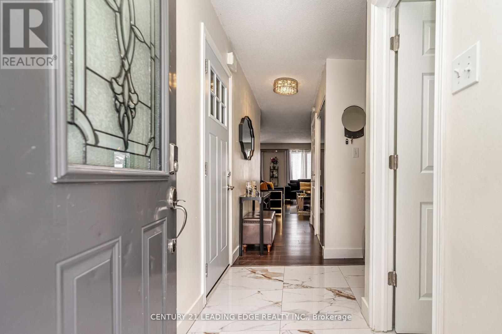 #9 399 VODDEN STREET E - 4