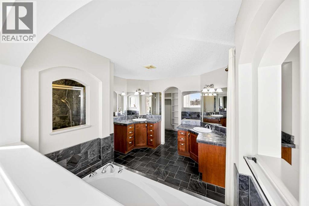 Single Family House for Sale in  Springborough Crescent SW Springbank Hill Calgary 