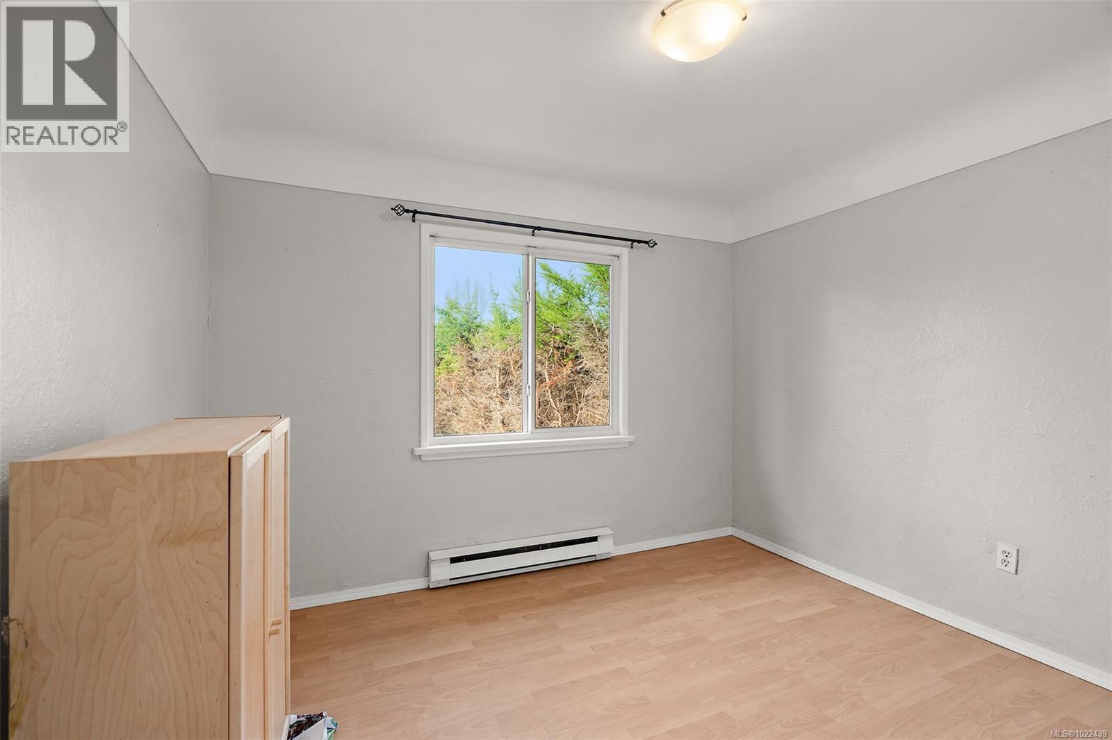 3020 3022 Donald Street, Saanich