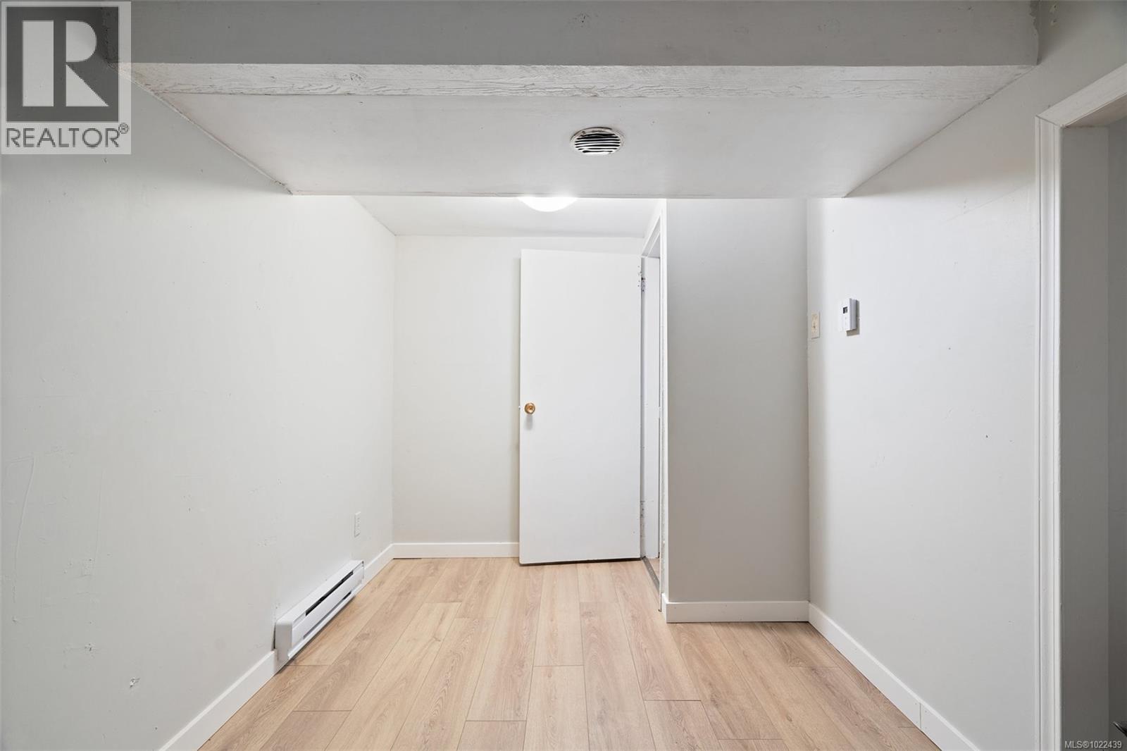 #3020 3022 Donald St - 62