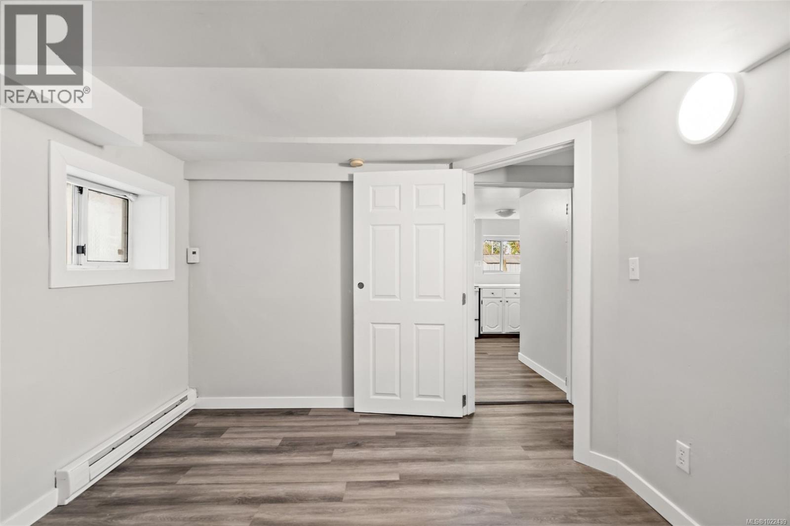 #3020 3022 Donald St - 28