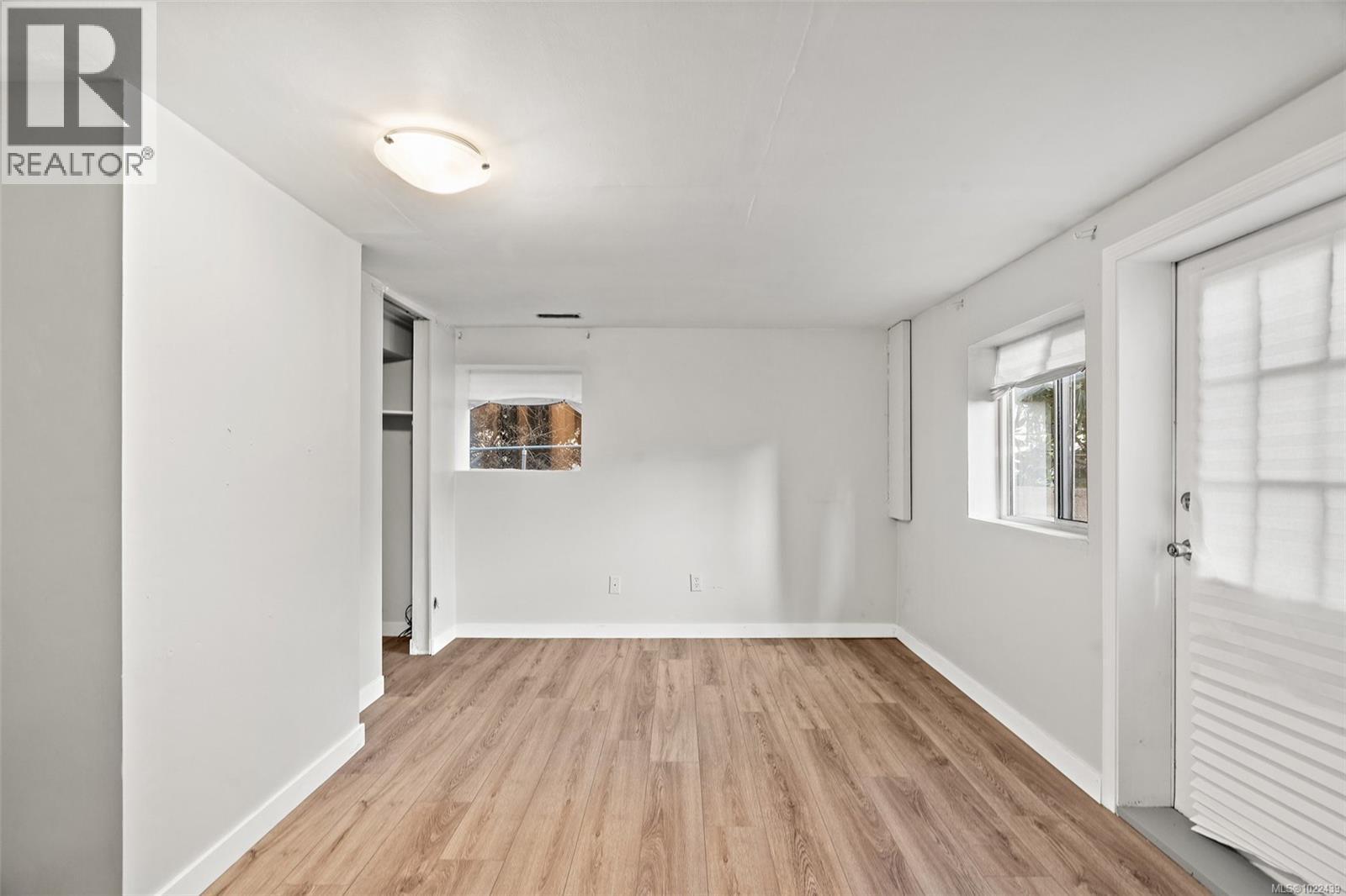 #3020 3022 Donald St - 60