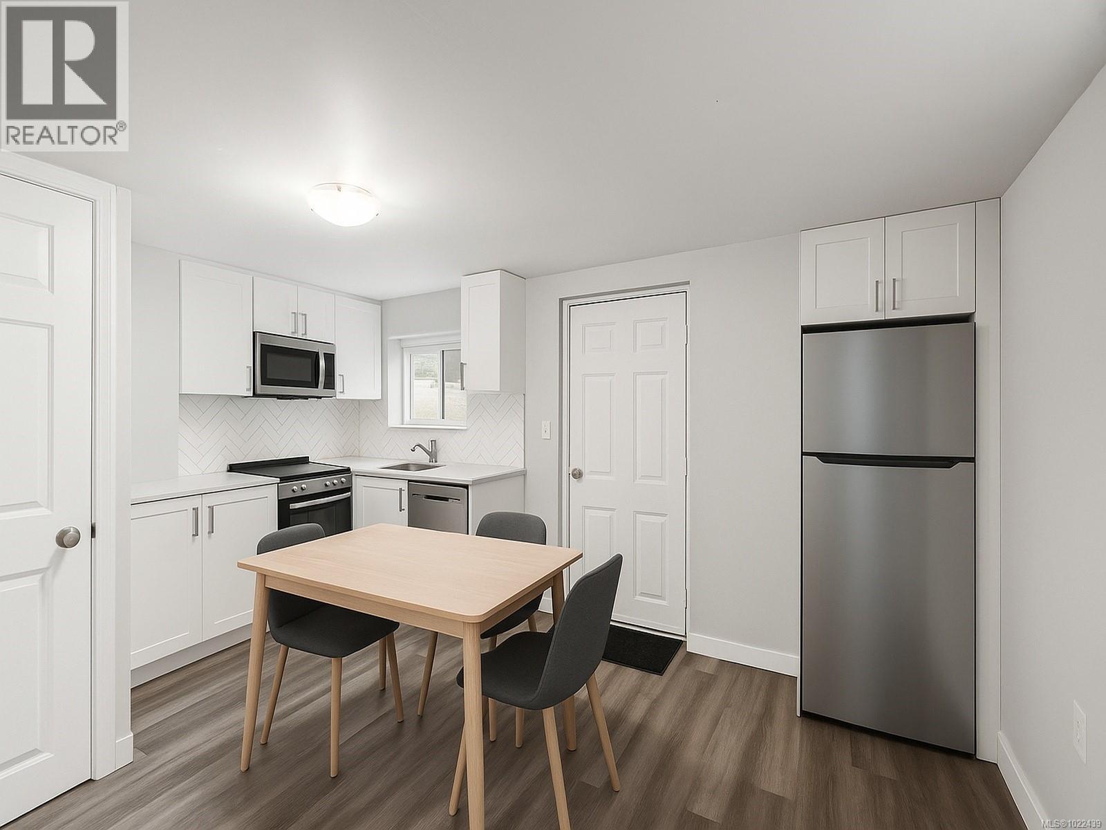 3020 3022 Donald Street, Saanich