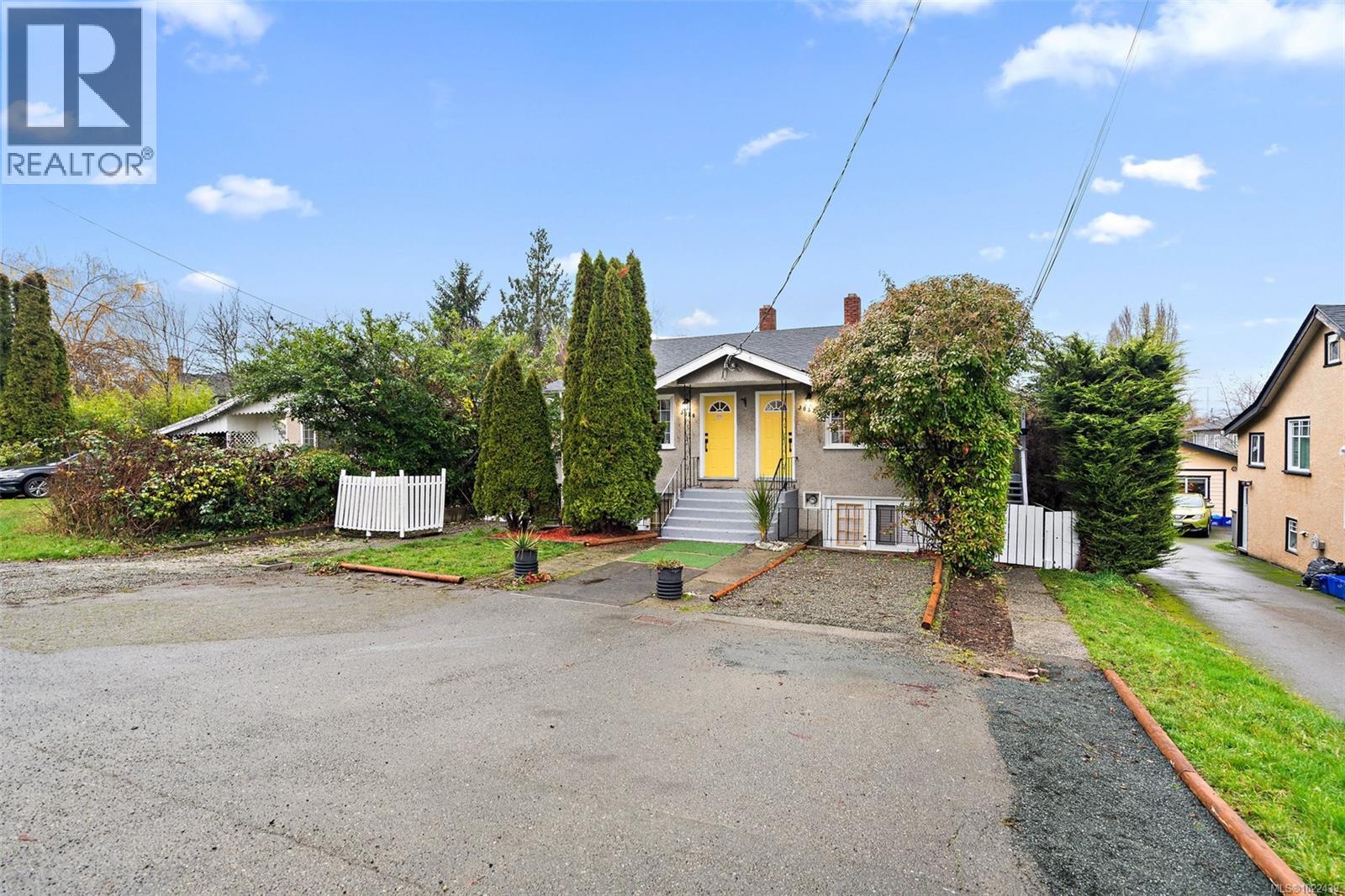 #3020 3022 Donald St - 94