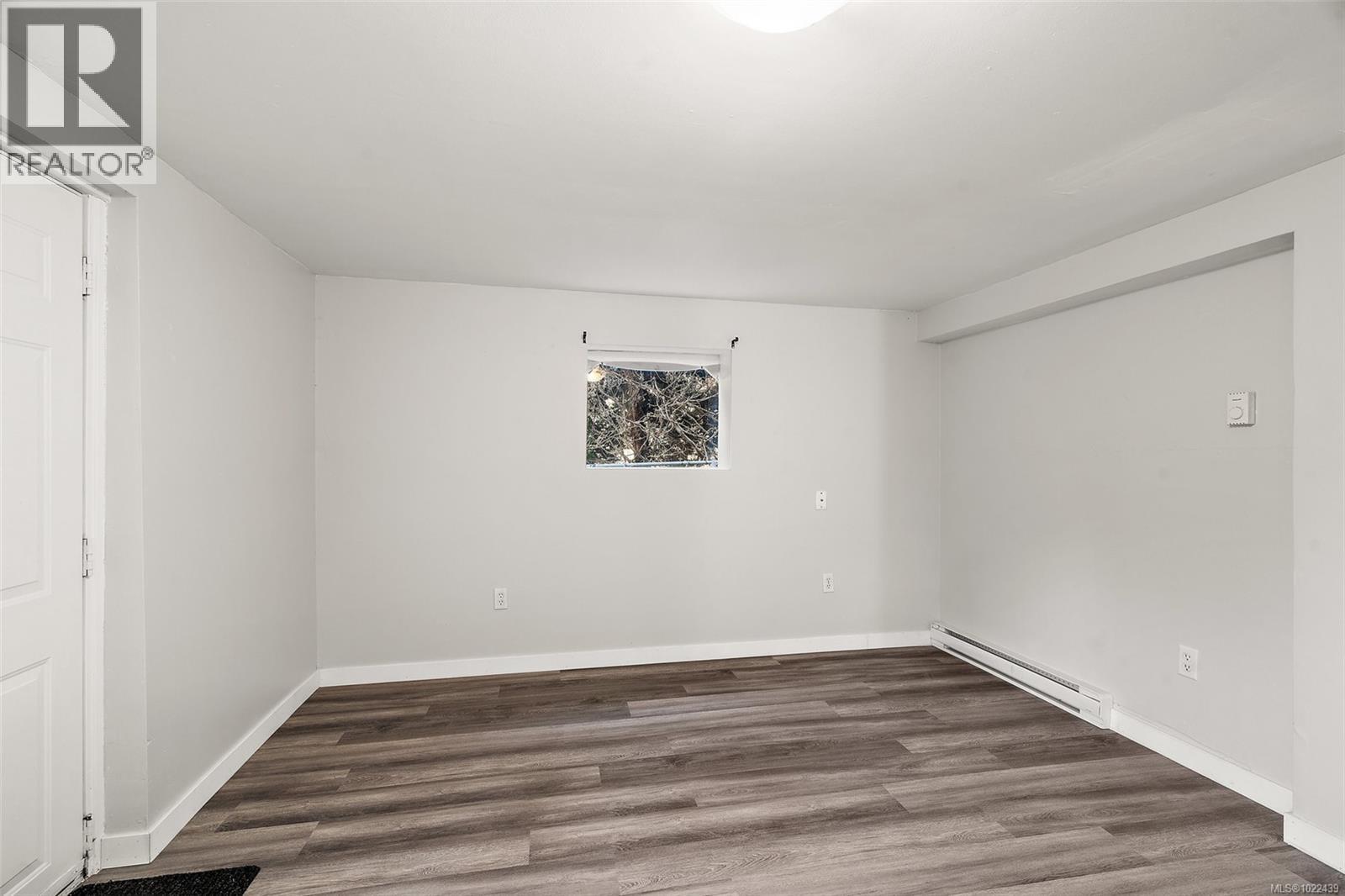 3020 3022 Donald Street, Saanich