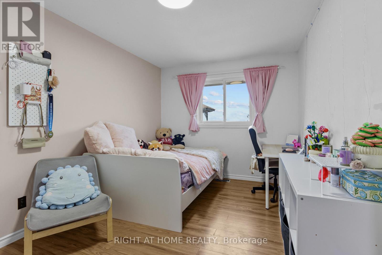 4088 HENDERSON ROAD - 11