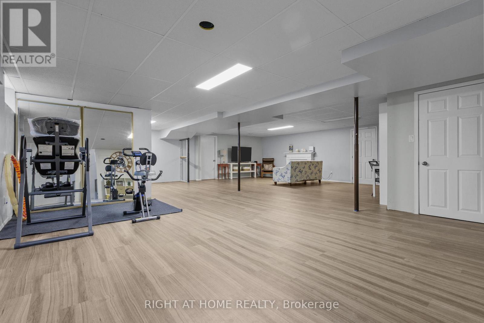 4088 HENDERSON ROAD - 13