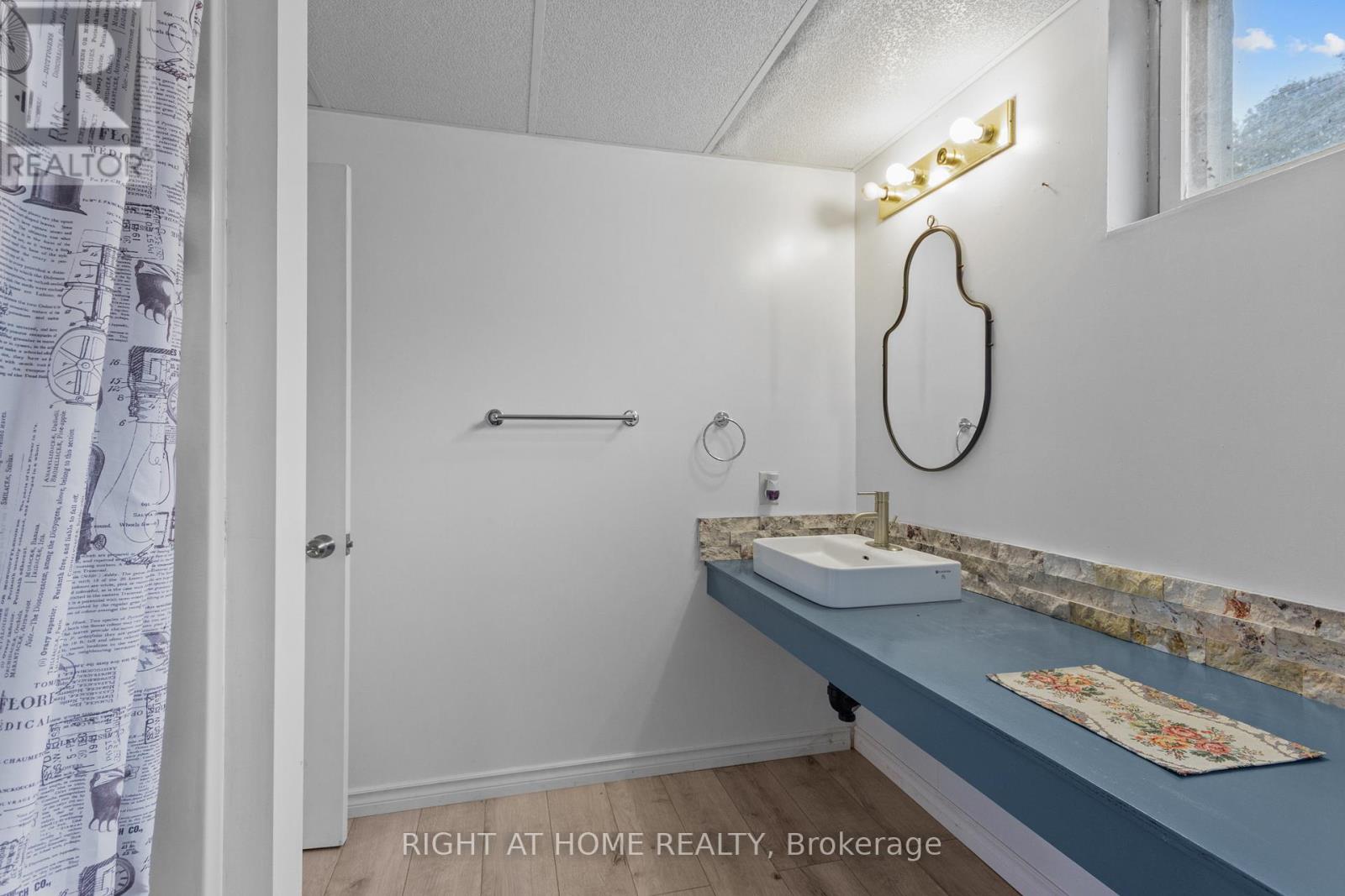 4088 HENDERSON ROAD - 16