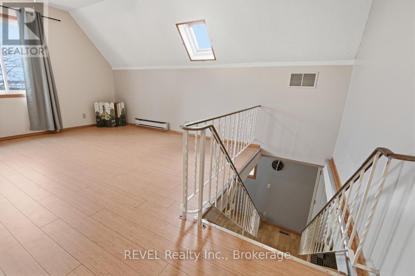 2757 NORTH SHORE DRIVE DRIVE E - 22