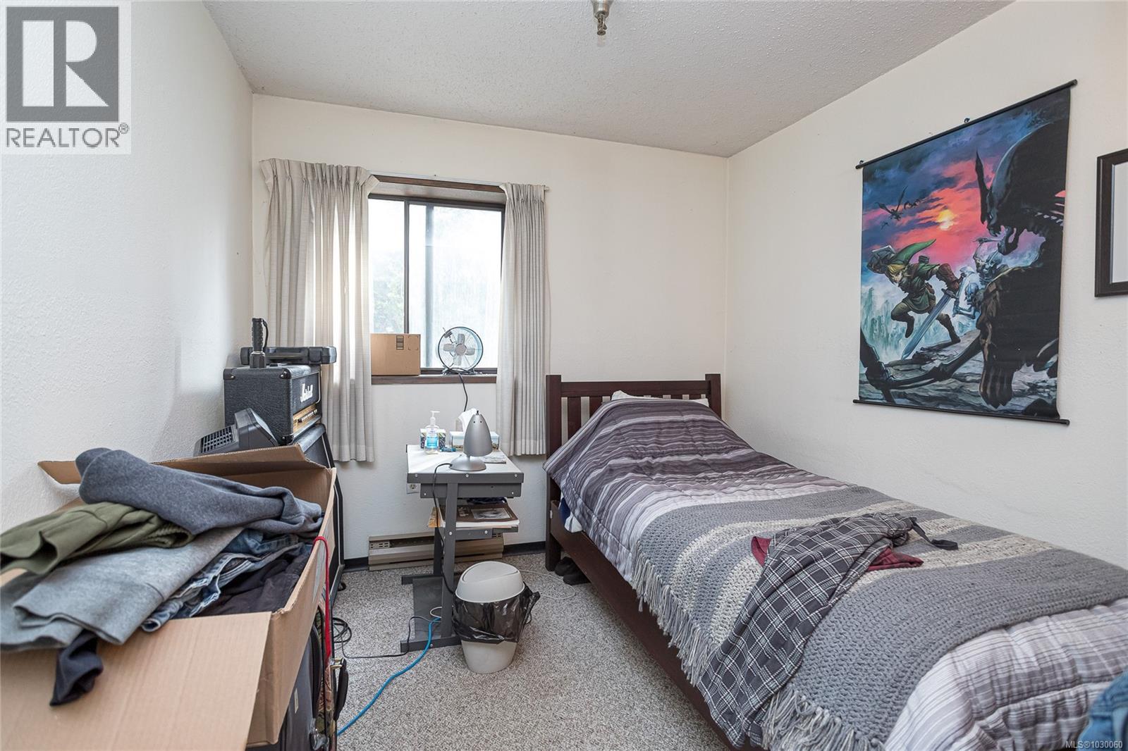 203 69 Gorge Road West, Saanich