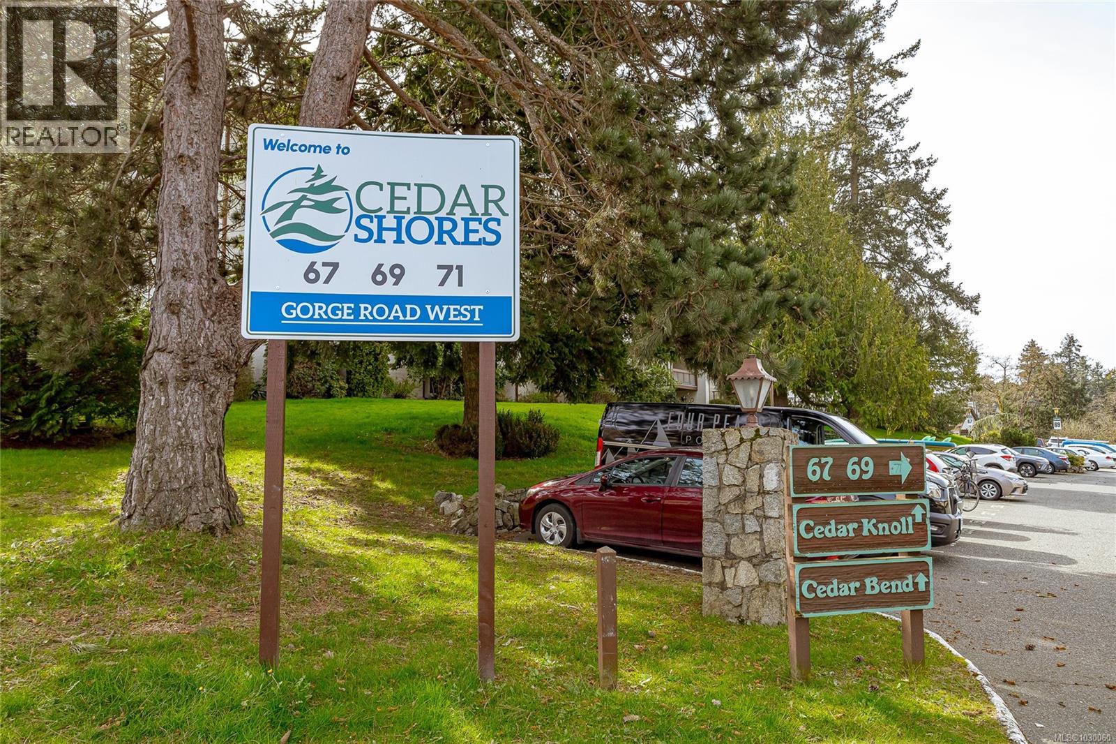 203 69 Gorge Road West, Saanich