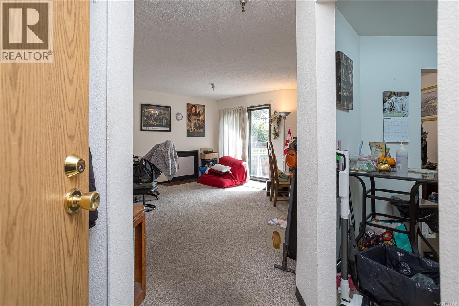 203 69 Gorge Road West, Saanich