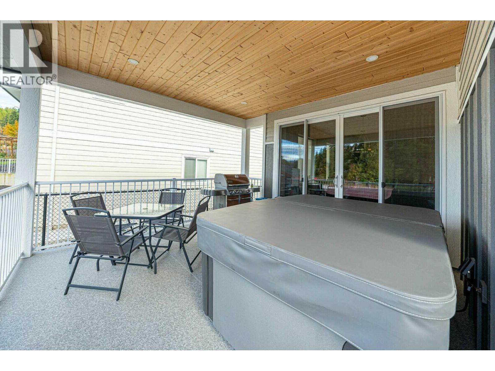  80 15 Avenue Southeast, Salmon Arm