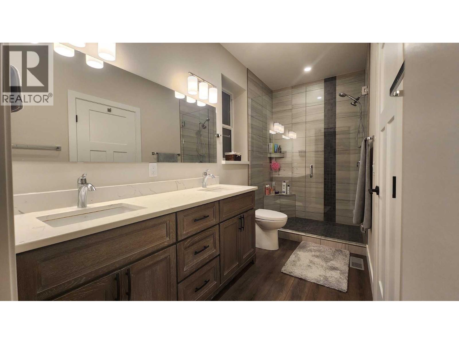  80 15 Avenue Southeast, Salmon Arm