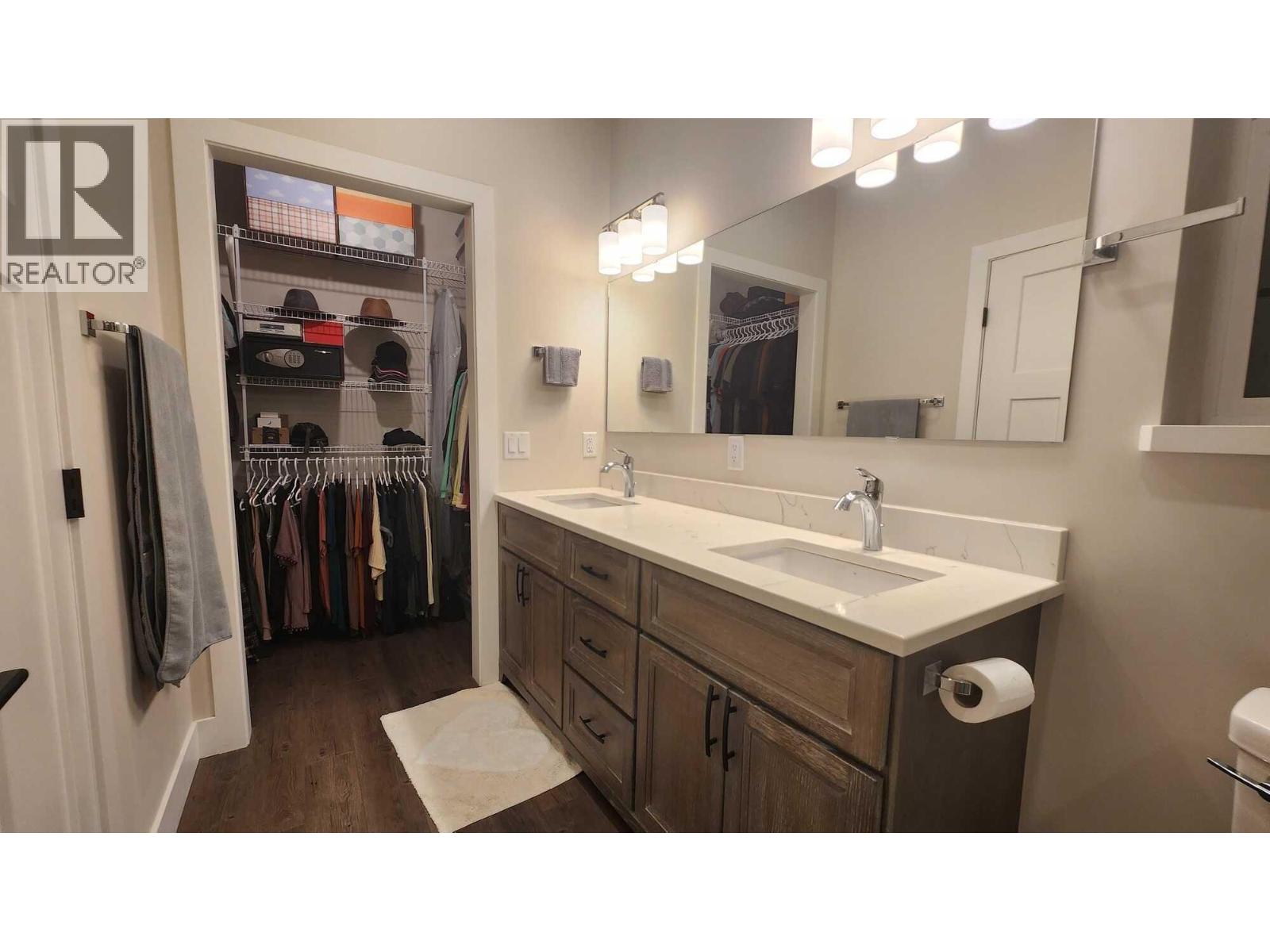  80 15 Avenue Southeast, Salmon Arm