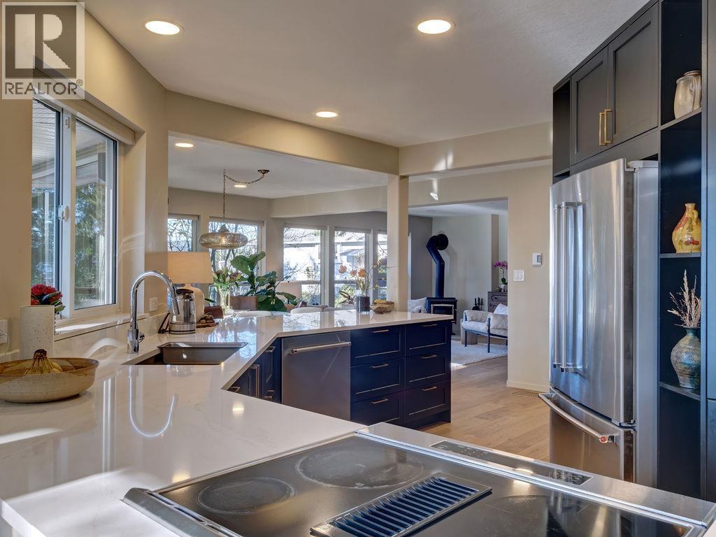 9291 TRUMAN ROAD, Halfmoon Bay