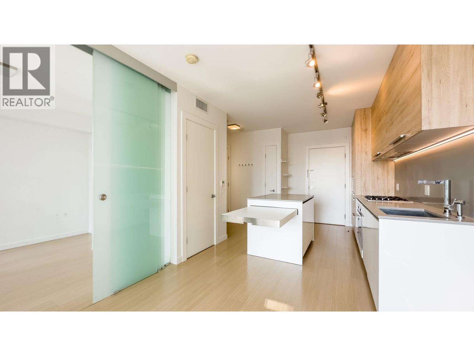 1102 2378 ALPHA AVENUE