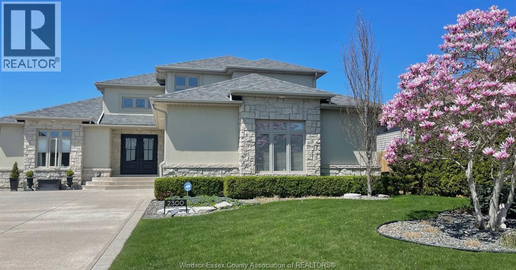 2300 LOVELL CRESCENT