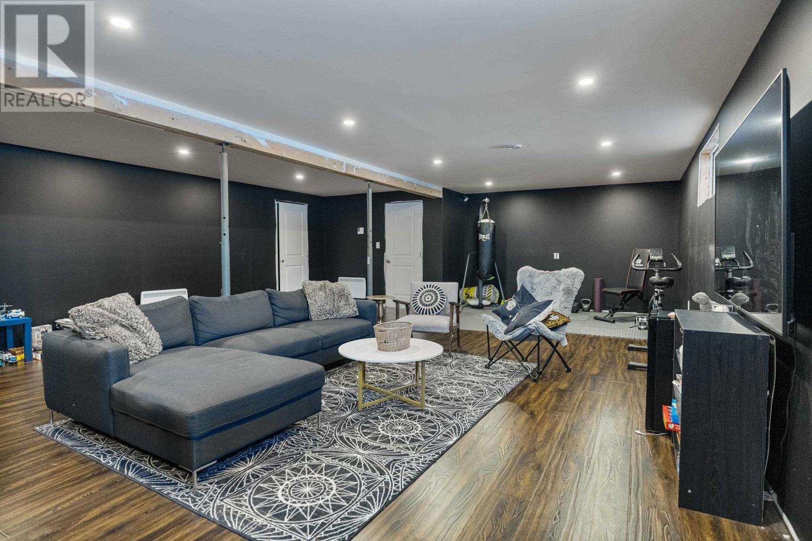 47 BIRCH WOODS LANE - 41