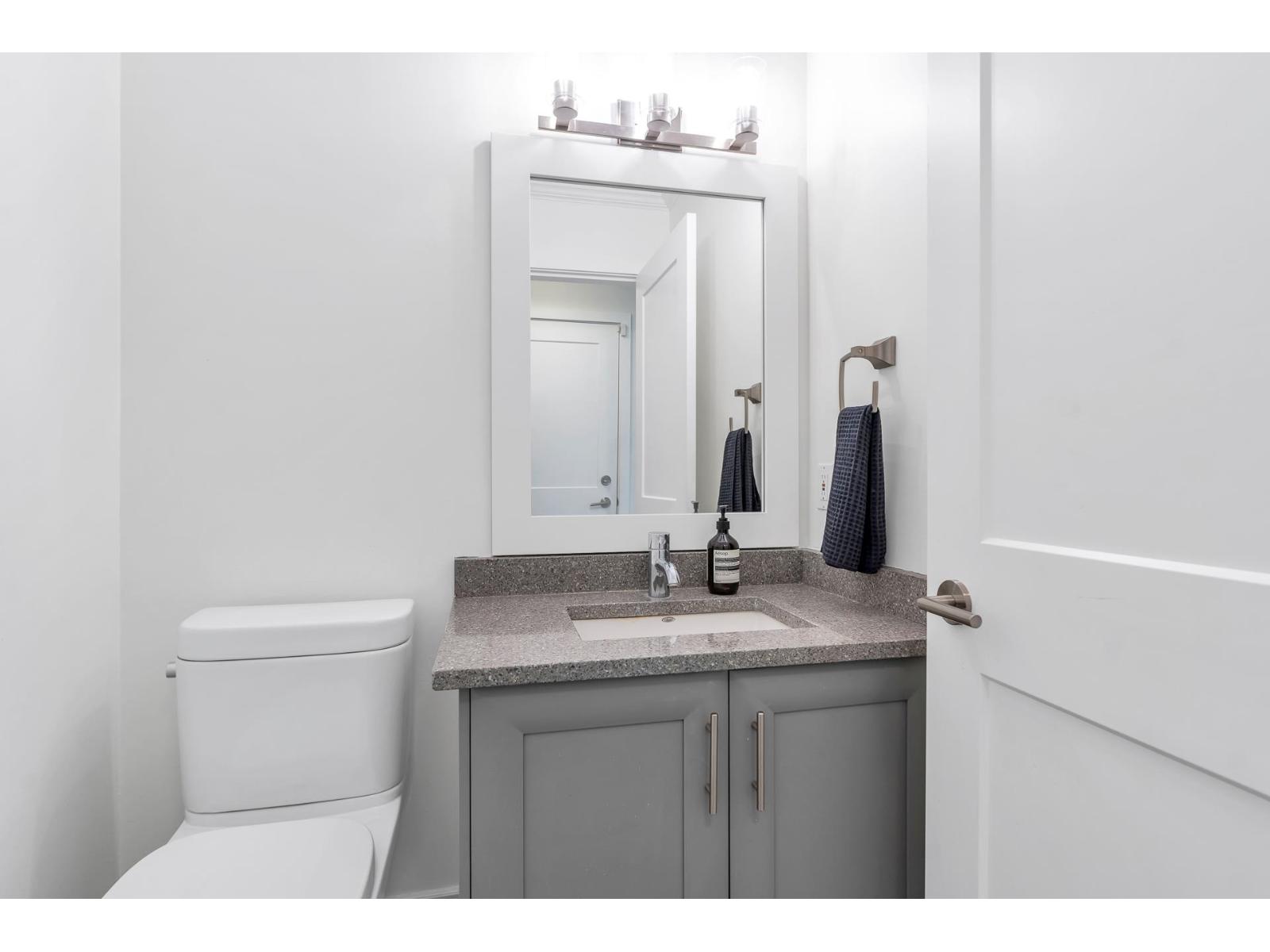 13960 COLDICUTT AVENUE, White Rock