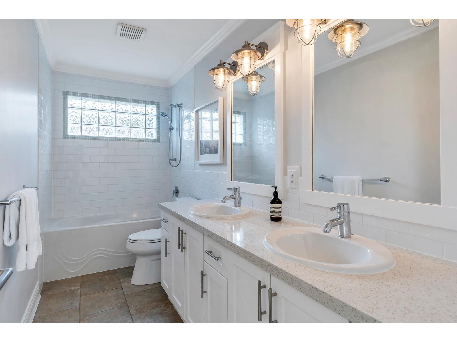 13960 COLDICUTT AVENUE, White Rock