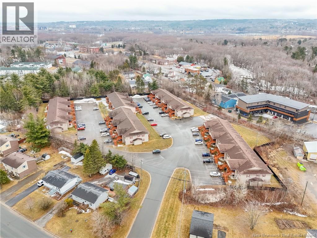 #33 20 TRAILSIDE LANE - 24