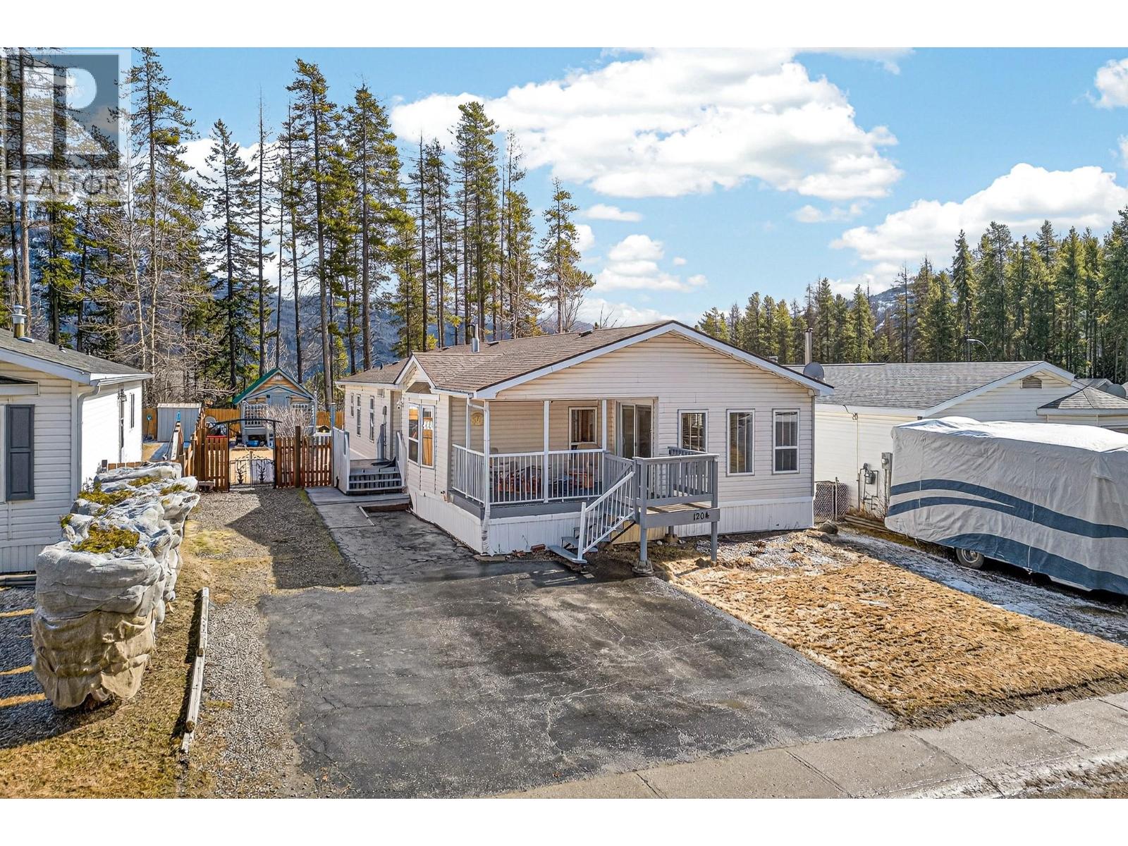 1204 Sycamore Road, Sparwood