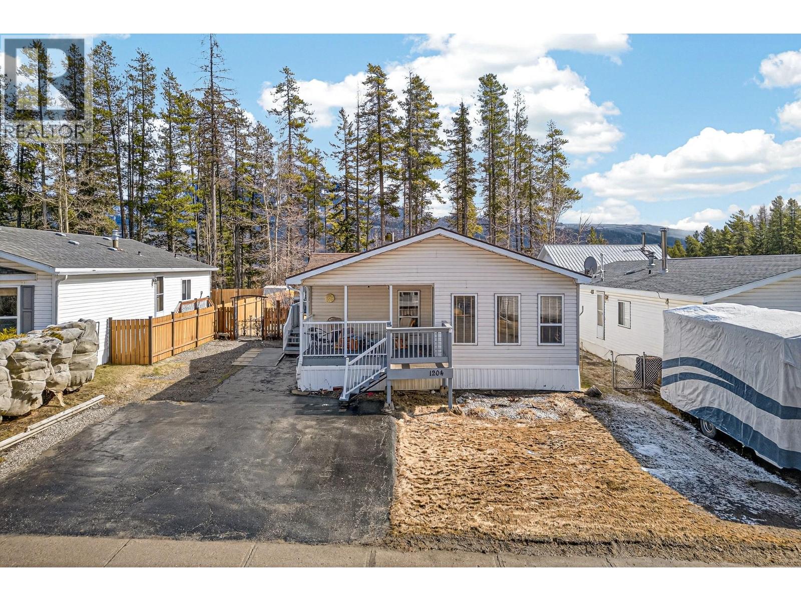 1204 Sycamore Road, Sparwood