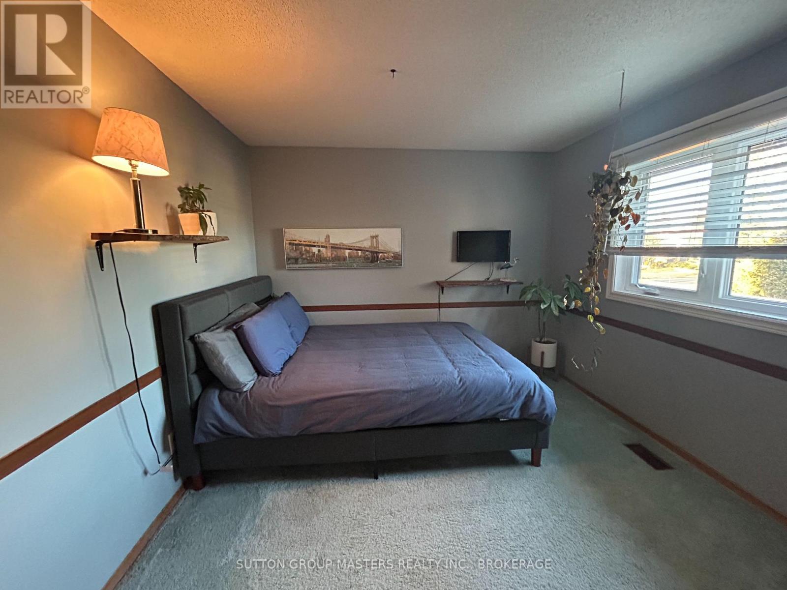 1058 PEMBRIDGE CRESCENT,Kingston (North of Taylor-Kidd Blvd),,