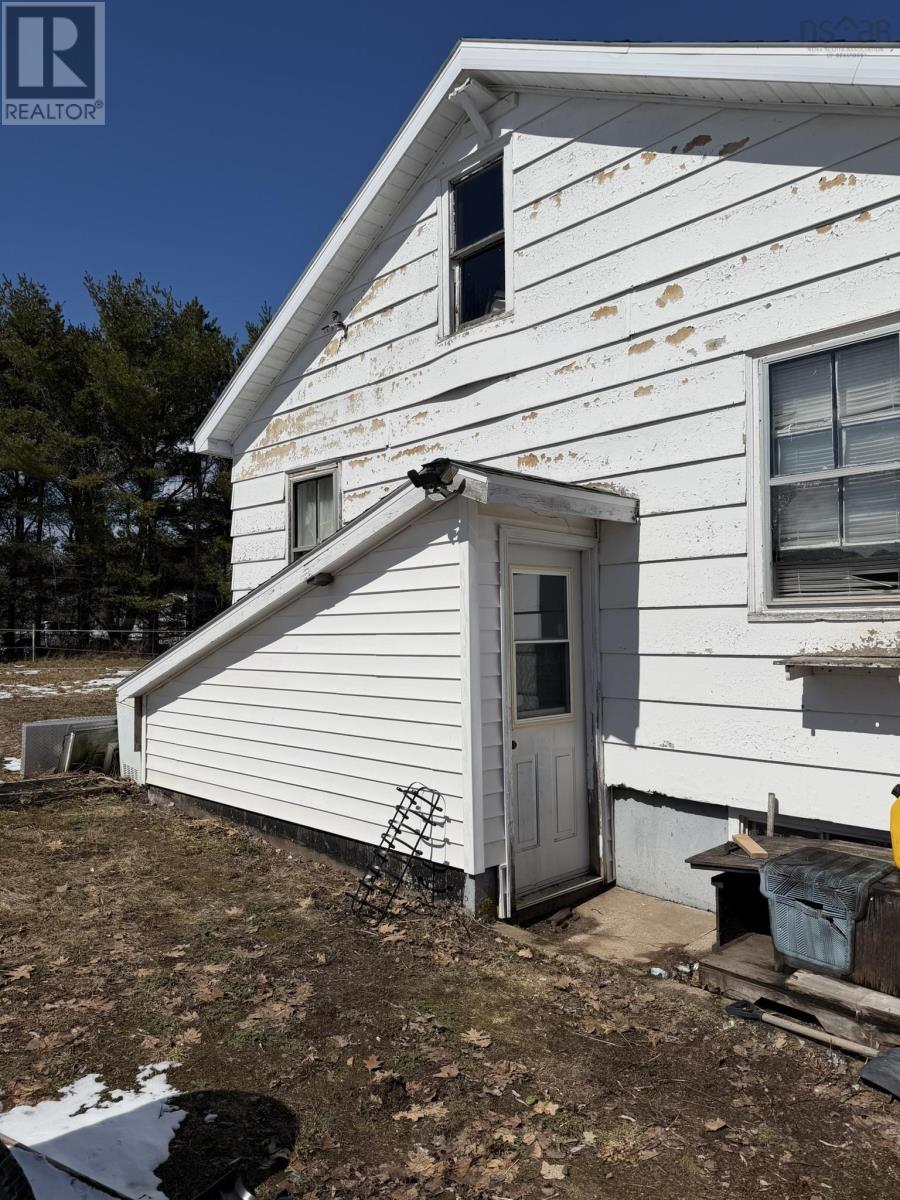 Property 4 of 23 of 1399 Woodville Road