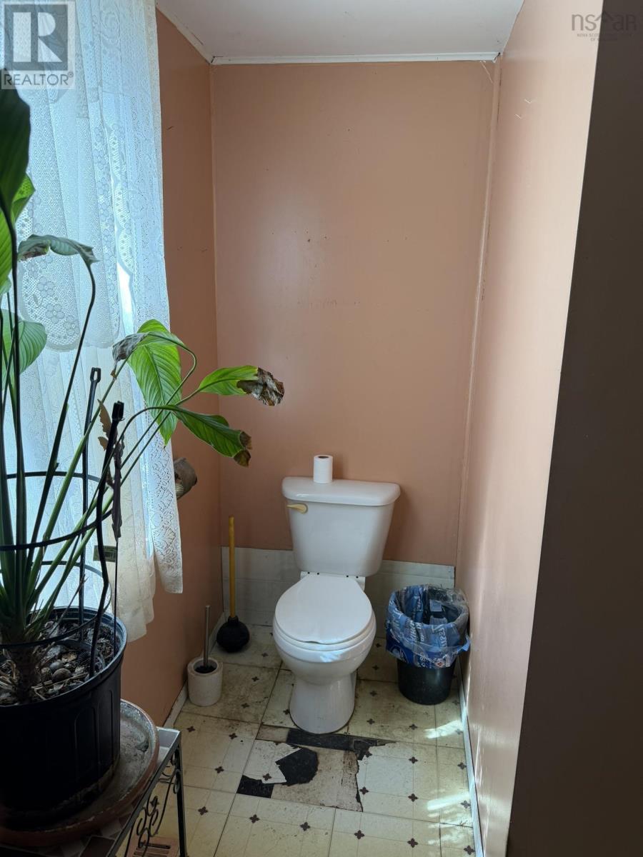 Property 3 of 23 of 1399 Woodville Road