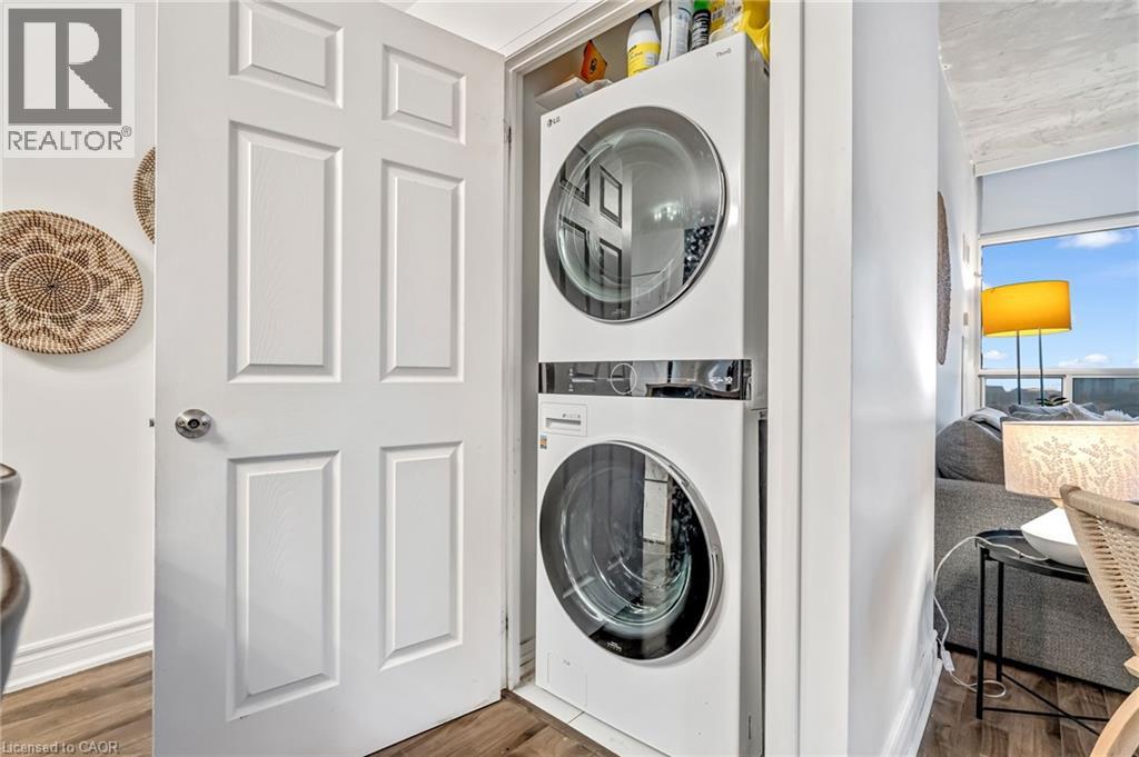 220 FORUM Drive Unit# 904, Mississauga, Ontario, L4Z4K1 — Photo 2