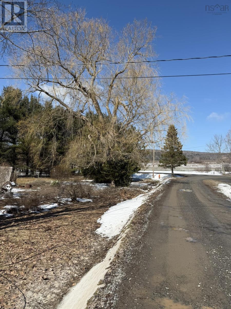 Property 17 of 23 of 1399 Woodville Road