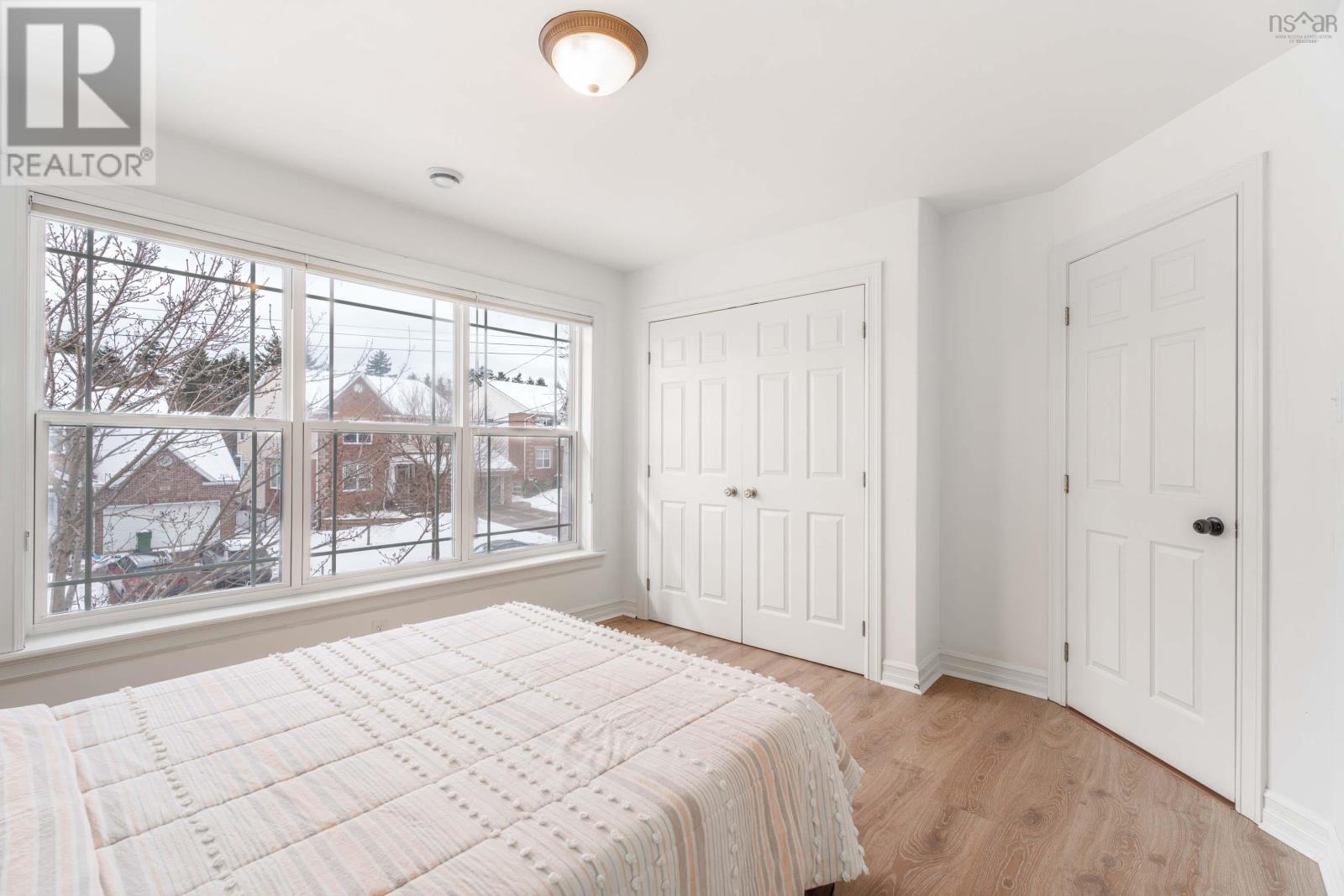 Property 34 of 49 of 15 Kingsbury Way