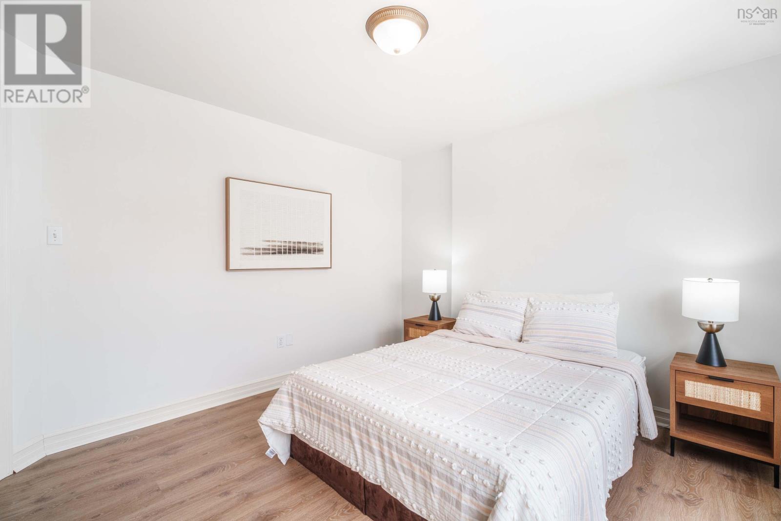 Property 33 of 49 of 15 Kingsbury Way