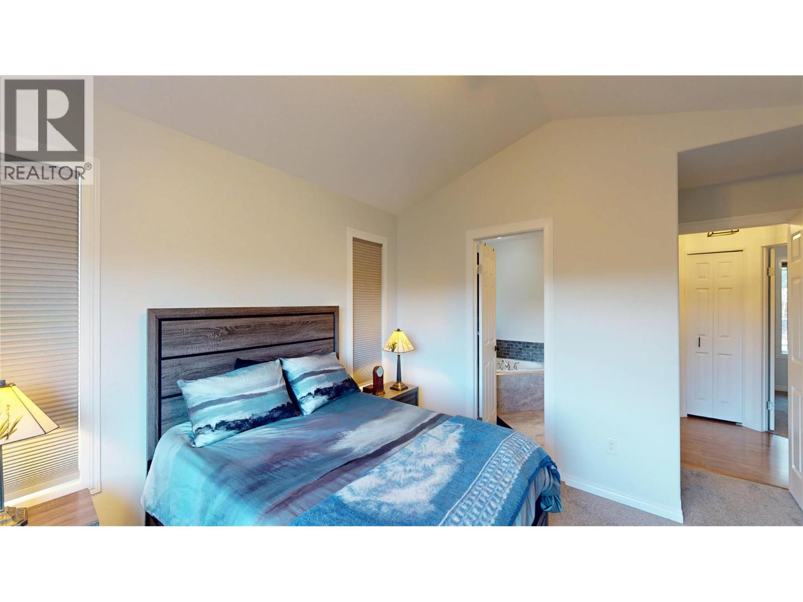 2926 Westview Road, Cranbrook