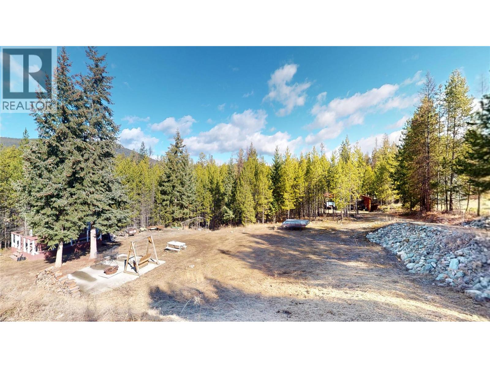 2926 Westview Road, Cranbrook