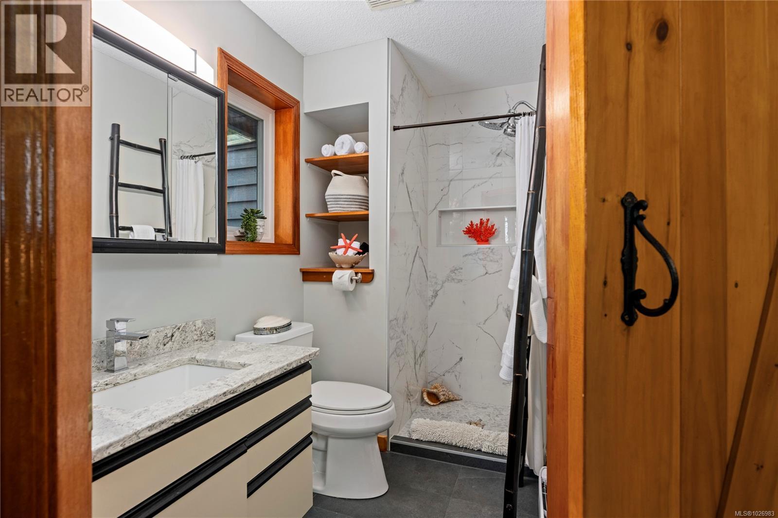 3141 SWALLOW CRES - 14