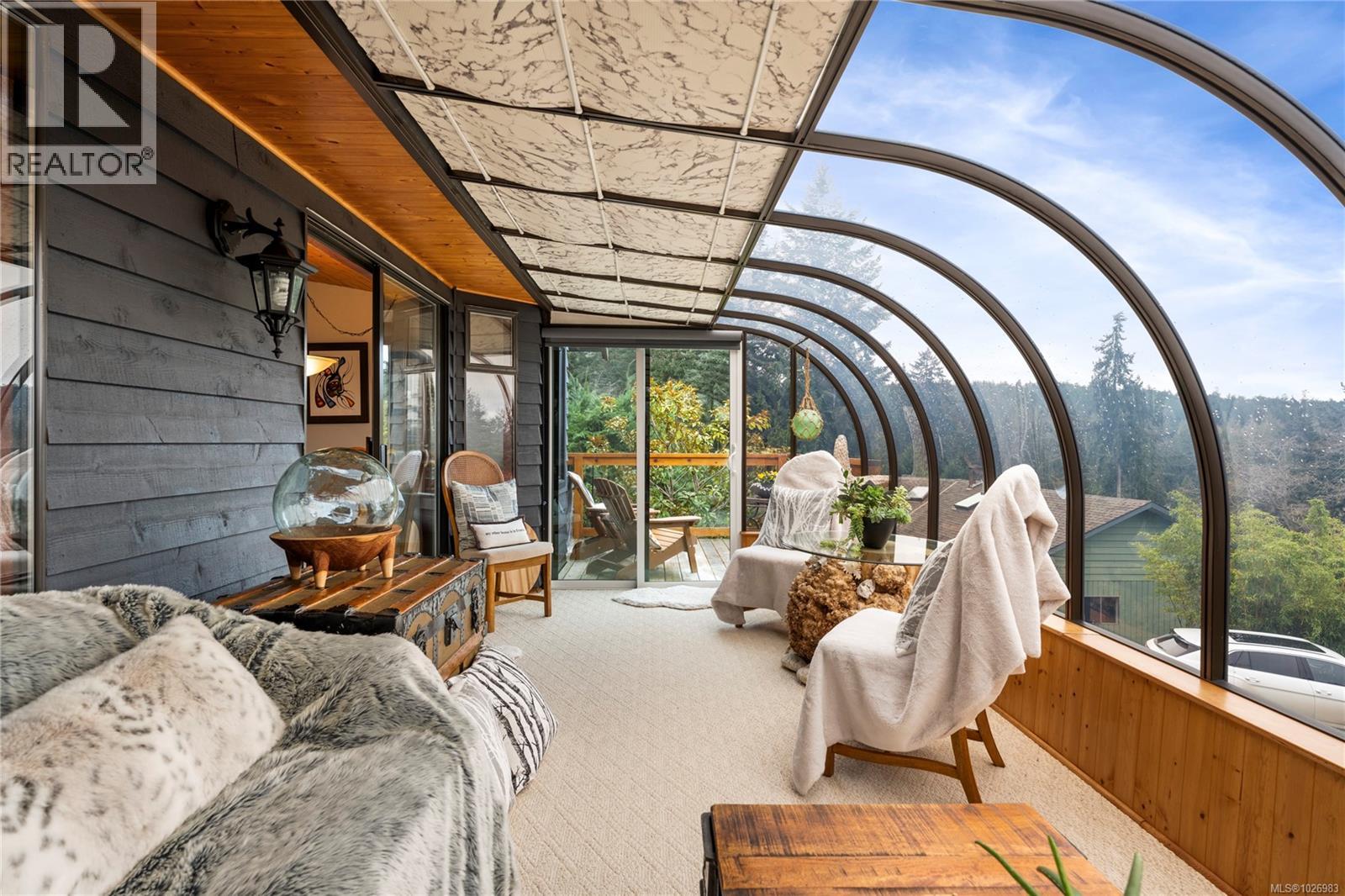 3141 SWALLOW CRES - 35