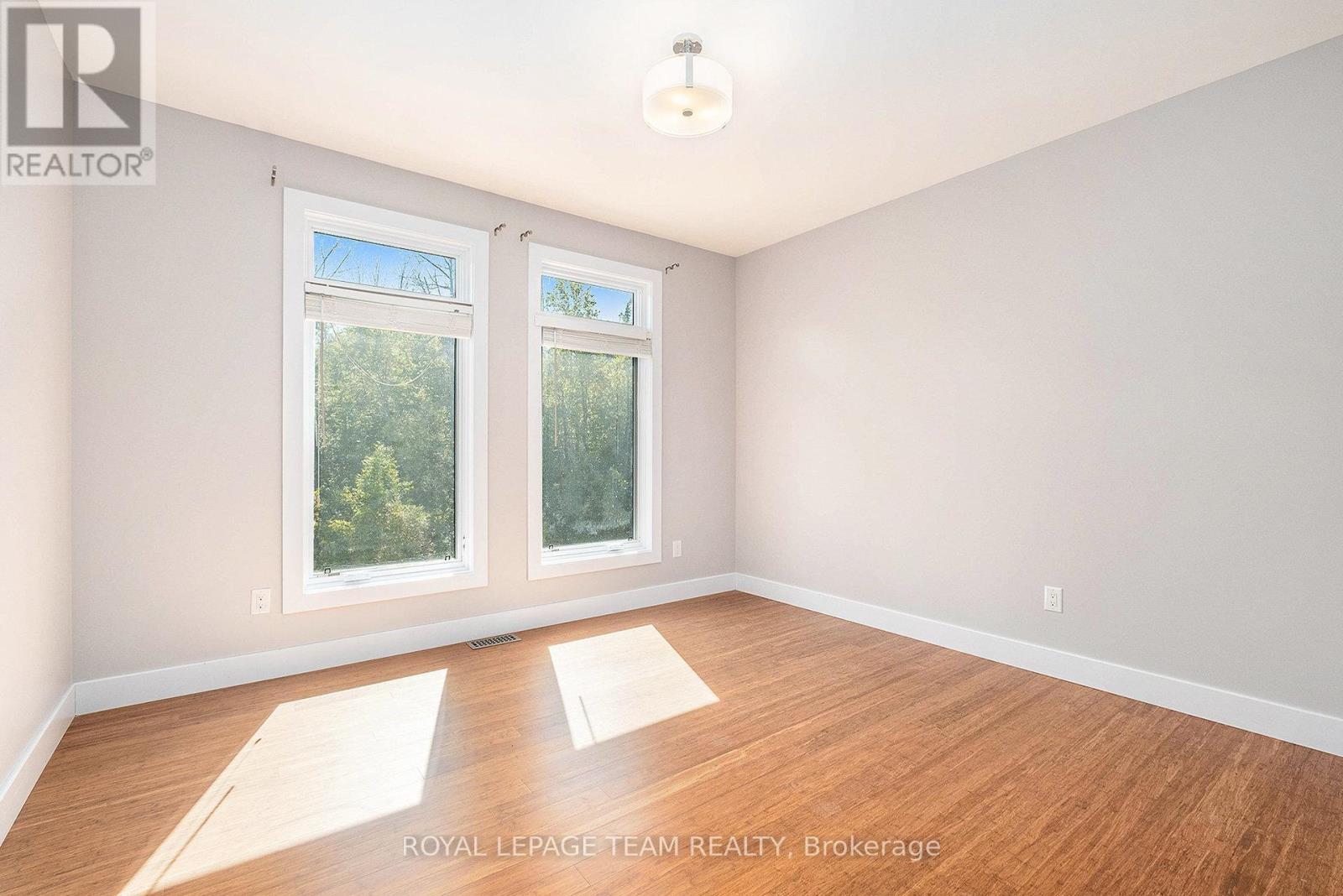 896 CORKTOWN ROAD — photo 22