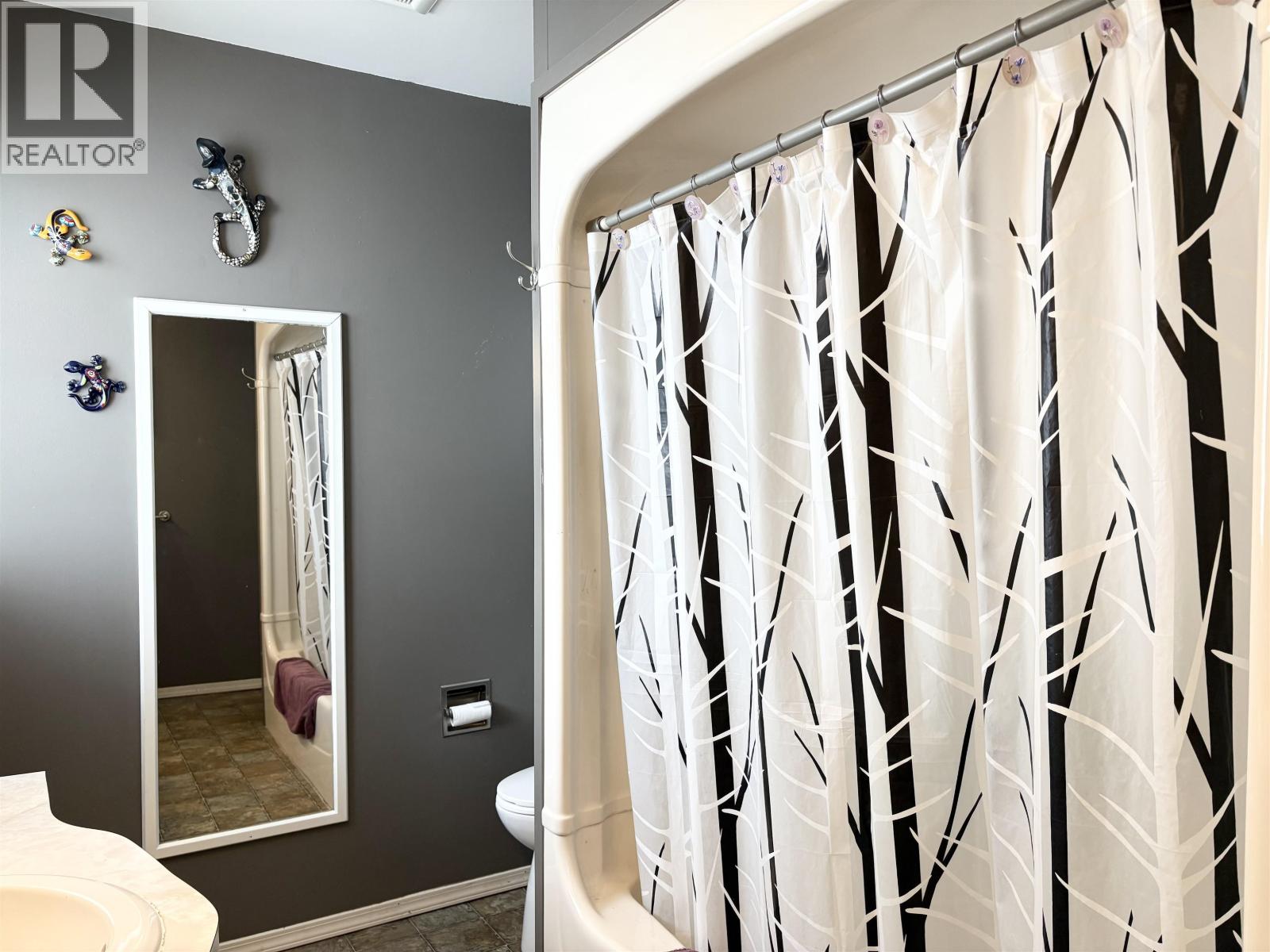 4056 STEVENS DRIVE - 18