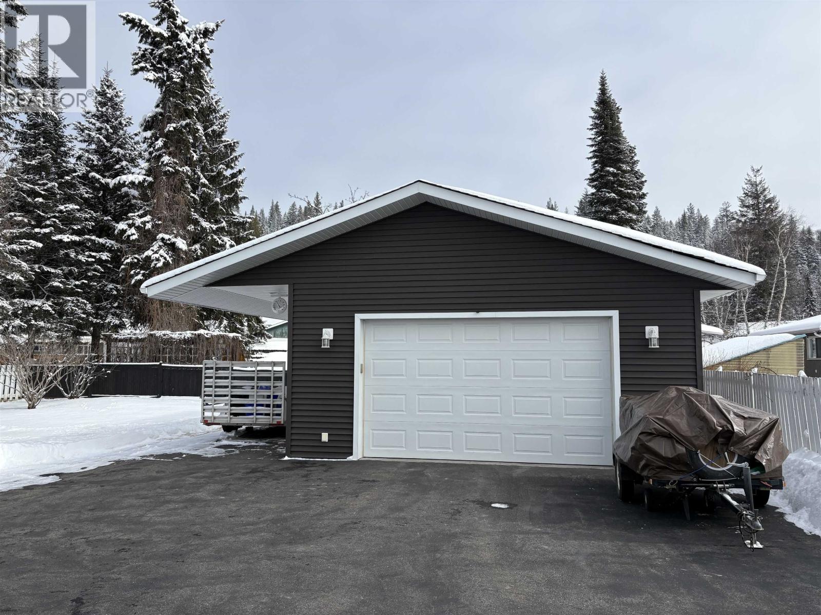 4056 STEVENS DRIVE - 25