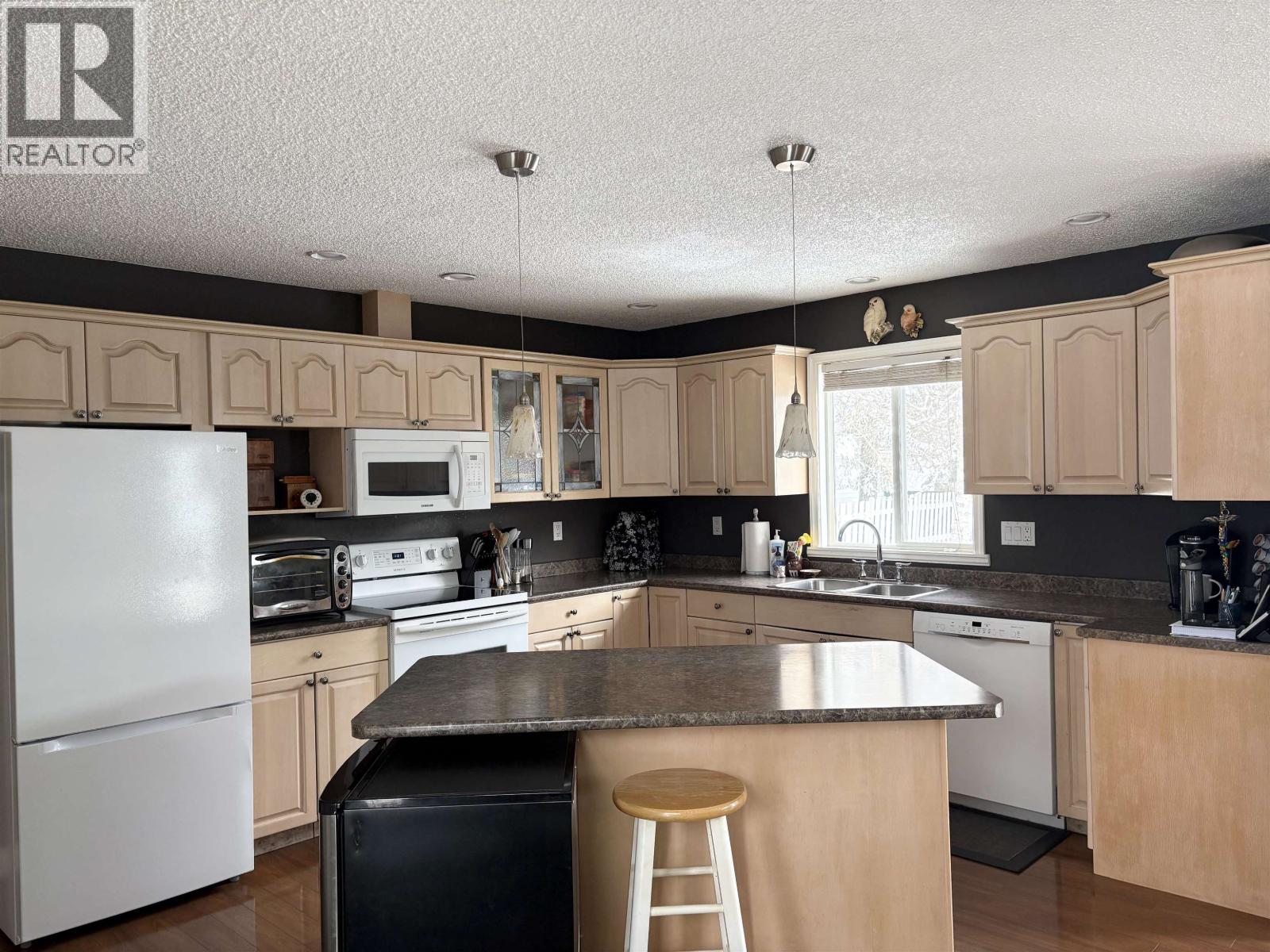 4056 STEVENS DRIVE - Image 3