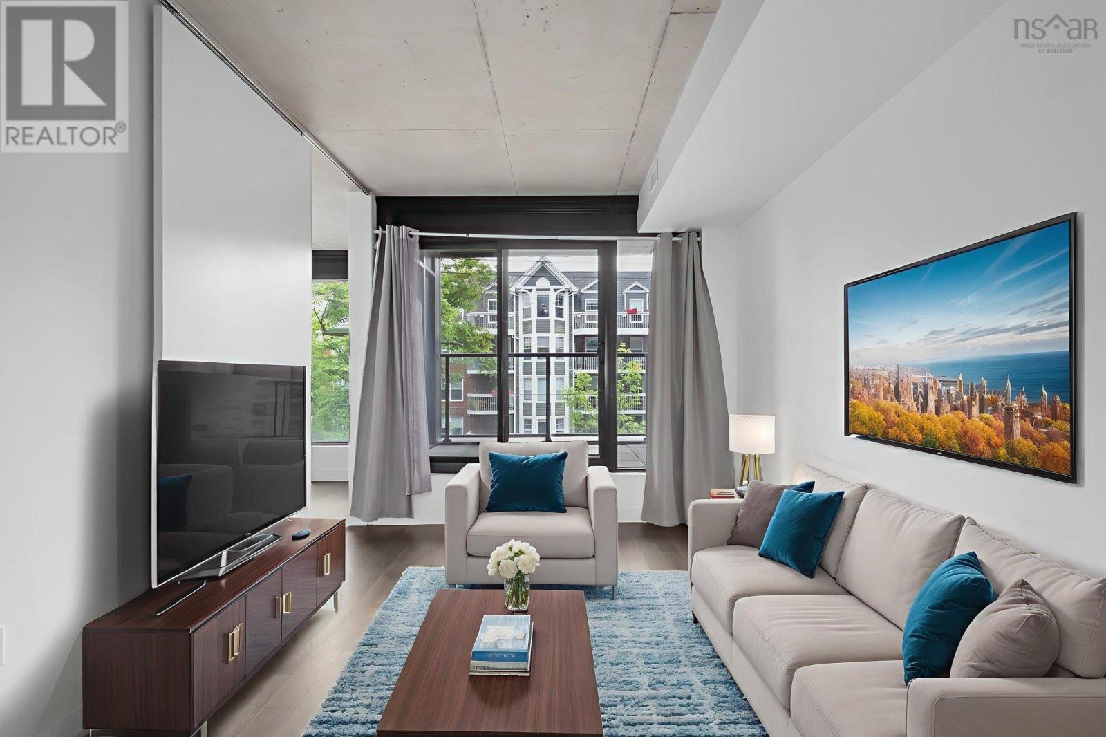 Property 15 of 47 of 312 1048 Wellington Street