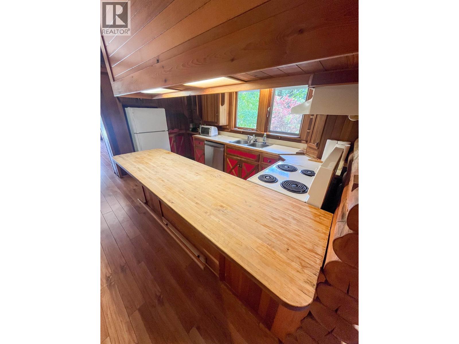 3026 Upper Slocan Park Road, Slocan Park