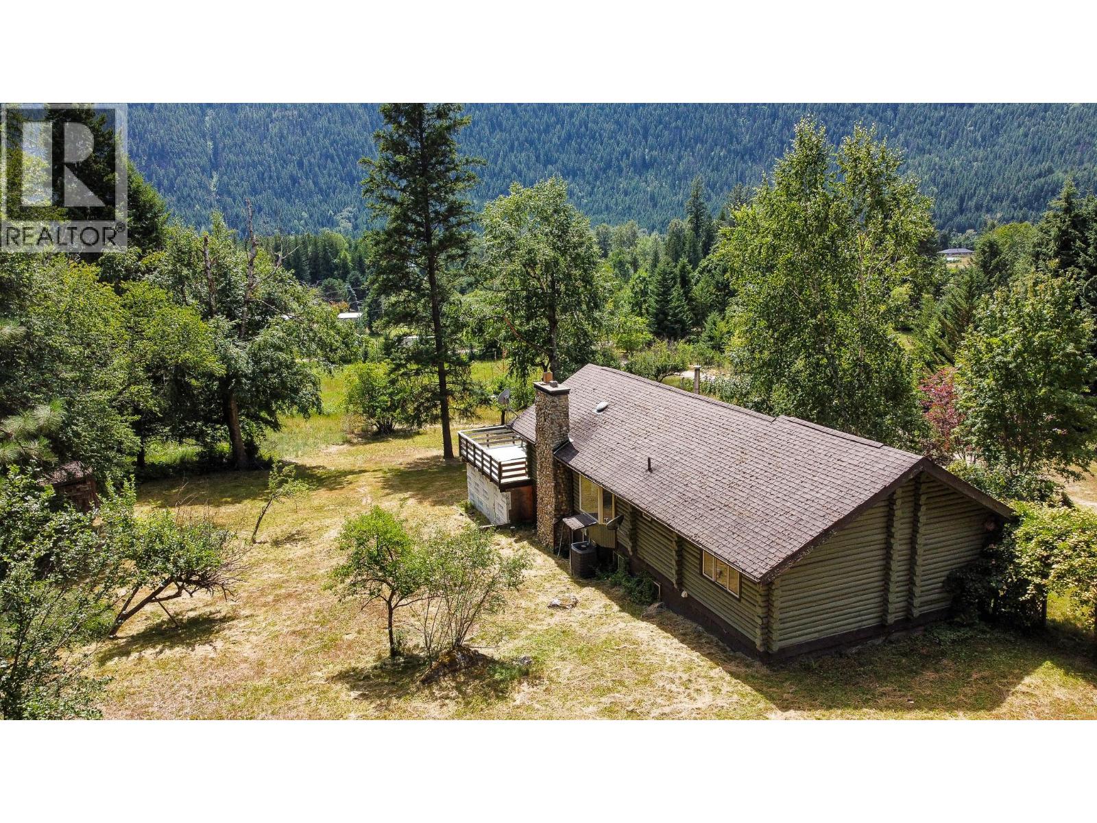3026 Upper Slocan Park Road - 3