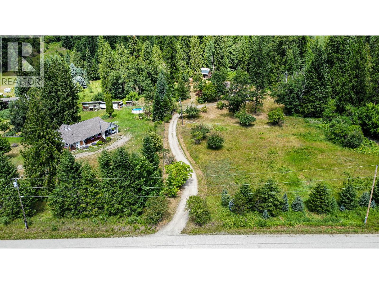 3026 Upper Slocan Park Road, Slocan Park