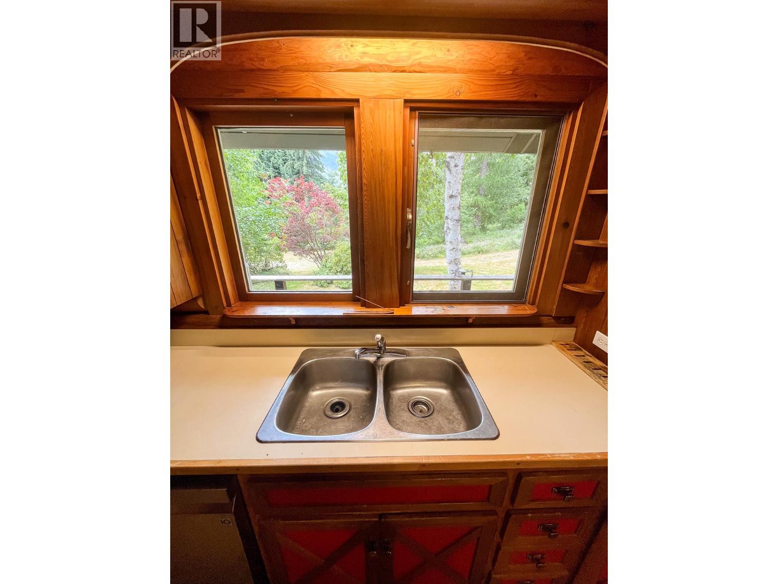 3026 Upper Slocan Park Road, Slocan Park