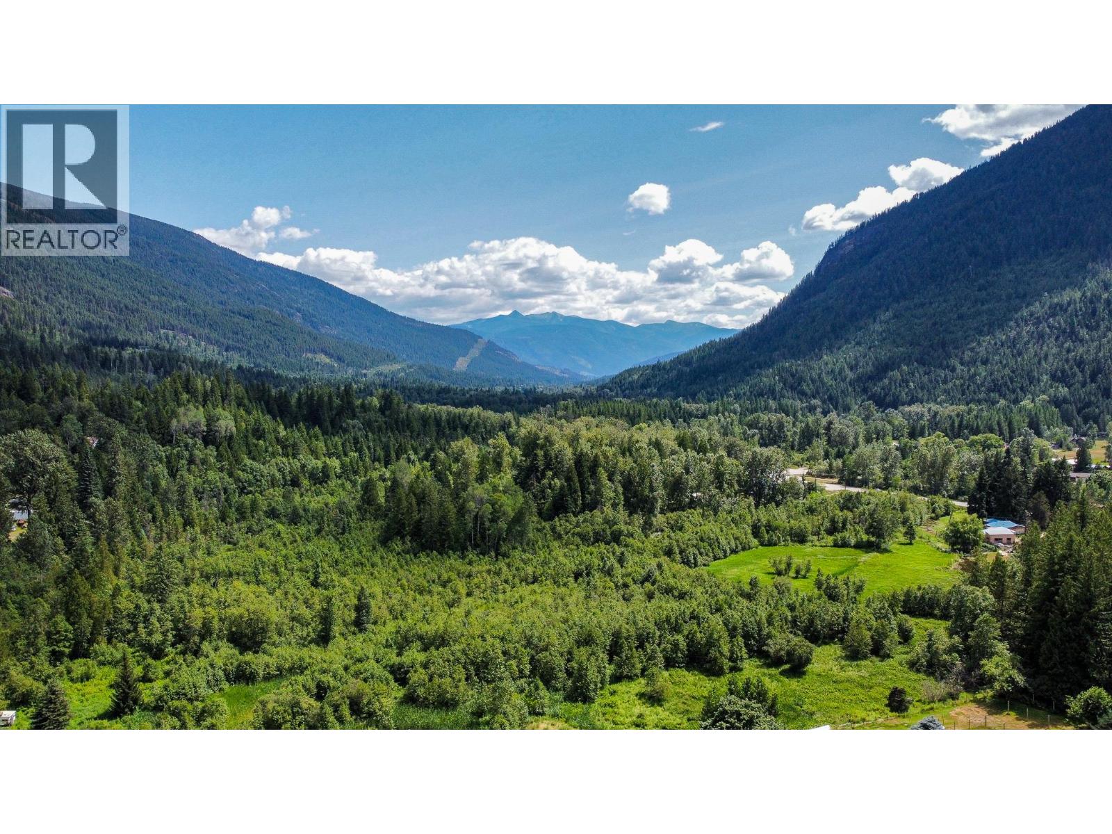 3026 Upper Slocan Park Road, Slocan Park