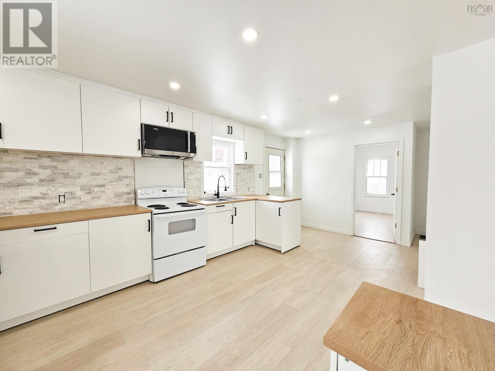 Property 8 of 17 of 394 Pictou Road